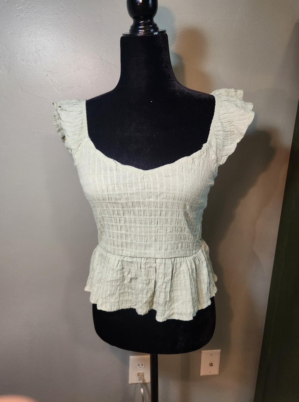 Heart & Hips - Mint Green Smocked Peplum Crop Top with Ruffle Sleeves